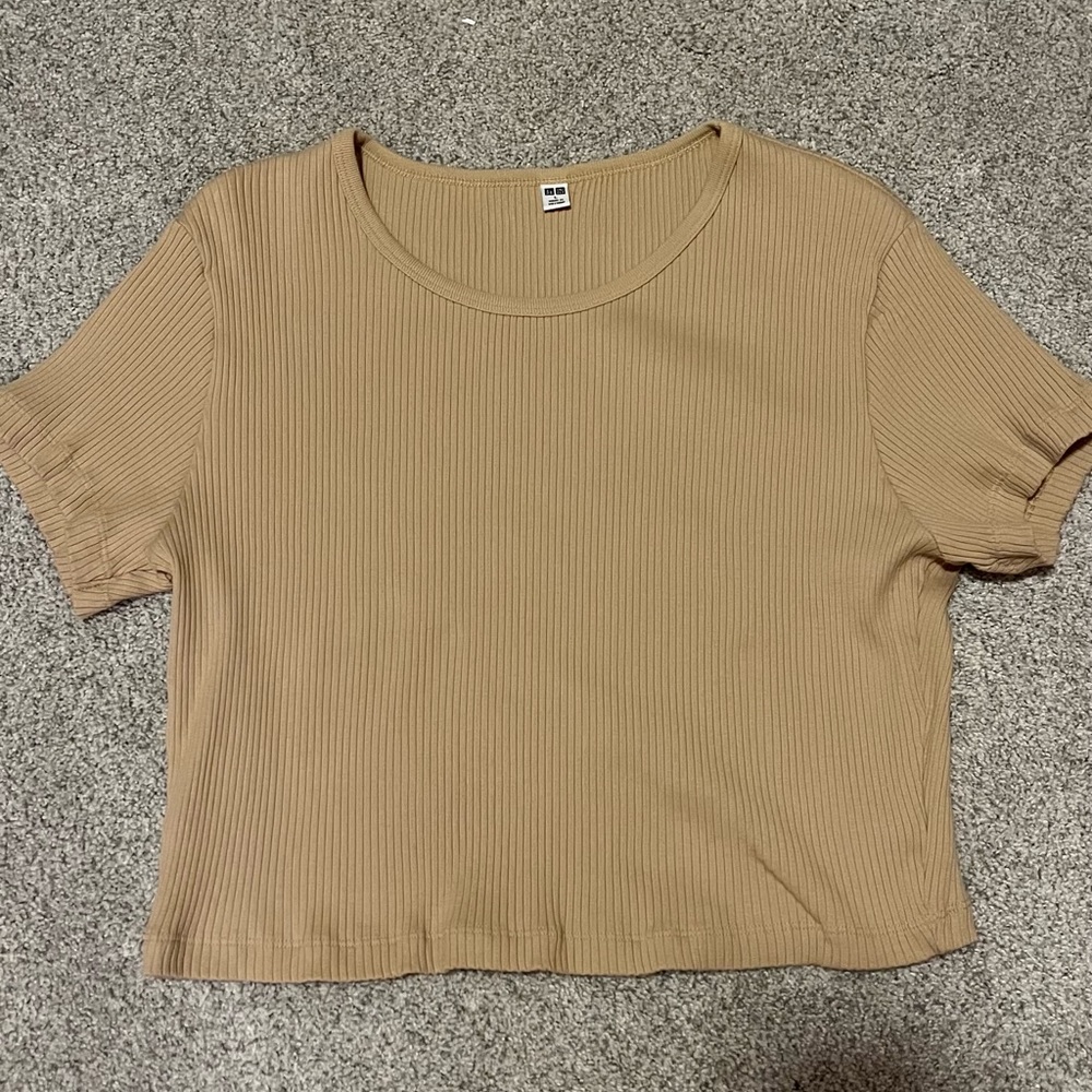 Light Brown UNIQLO Short Sleeve Tee